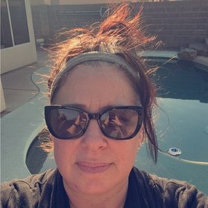 Meet your Posher, Jenny